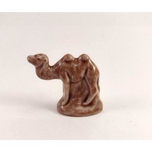 Wade Whimsy Red Rose Tea England Figurine Miniature TAN CAMEL Animal